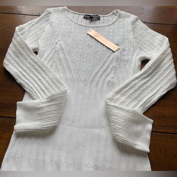 •NWT•Almost Famous Solid Cable Knit Sweater Top - Picture 4 of 12